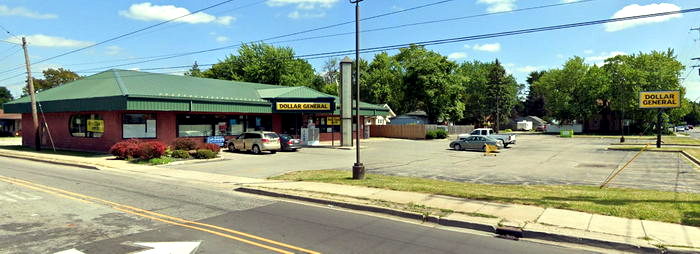 Family Video - Saginaw - 2616 Bay St (newer photo)